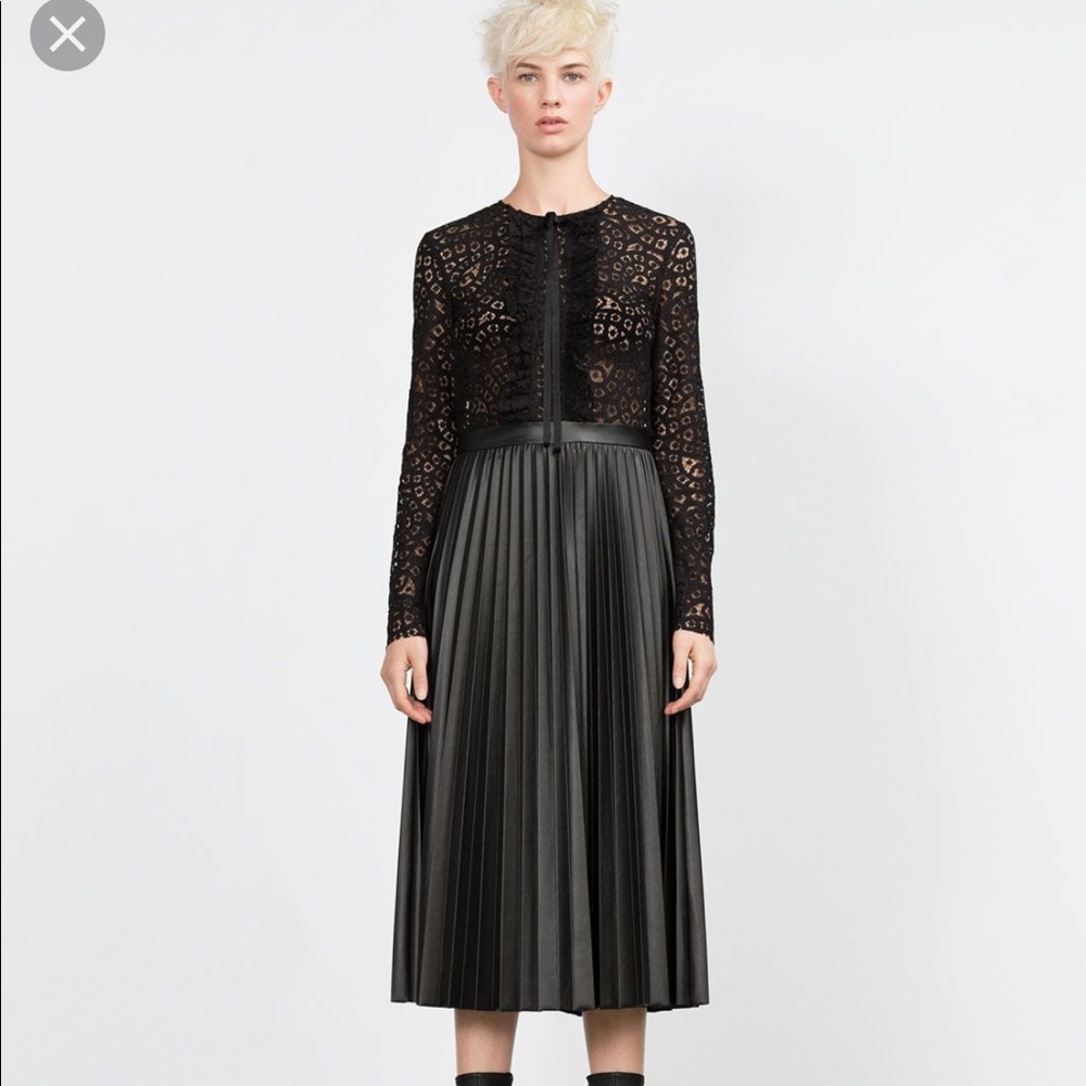 Zara Black long sleeve Midi Dress!